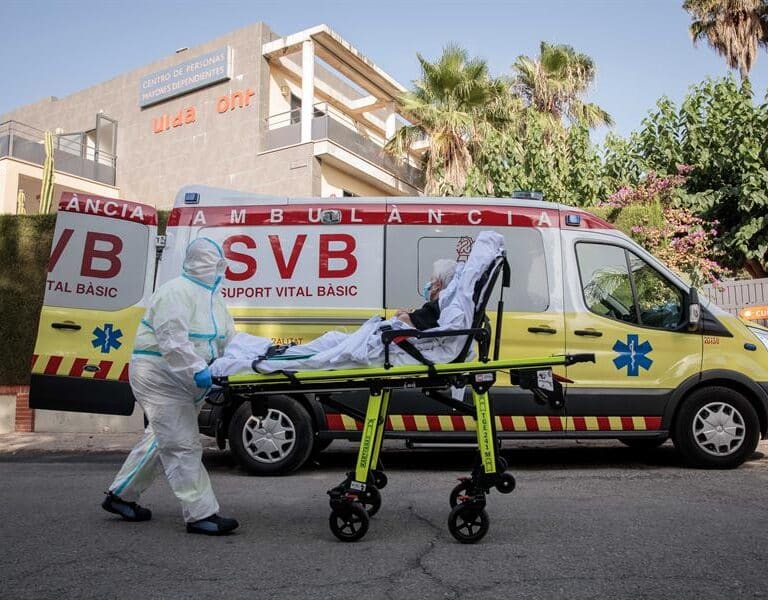 España registra 905 nuevos contagios con un fuerte repunte en Madrid