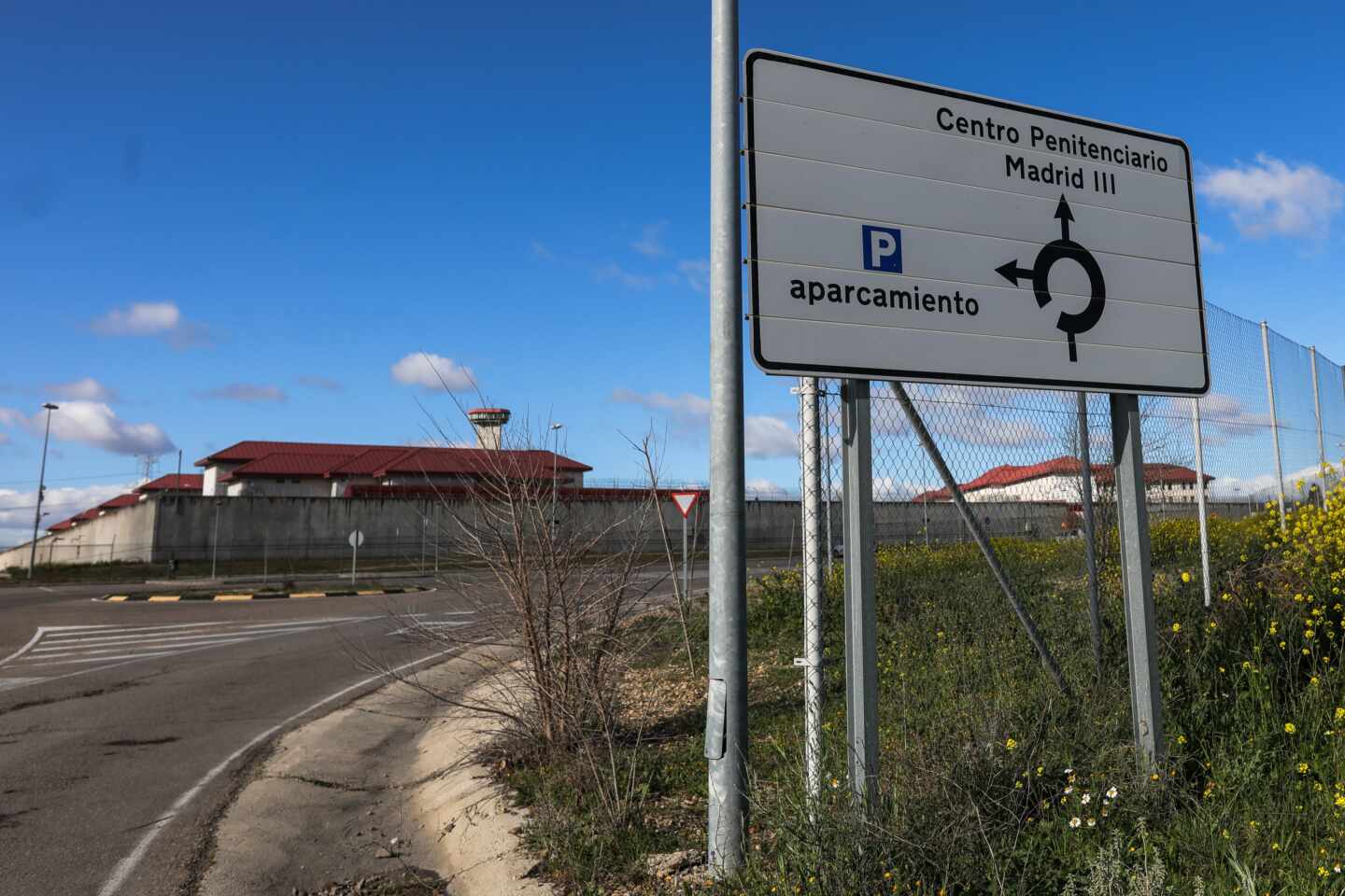 Exterior del centro penitenciario de Valdemoro, en la Comunidad de Madrid.