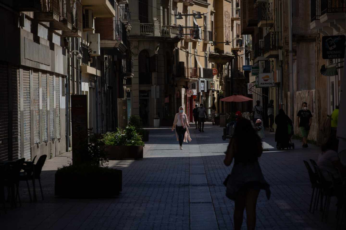 Cataluña ordena el aislamiento de todas las residencias de Lleida