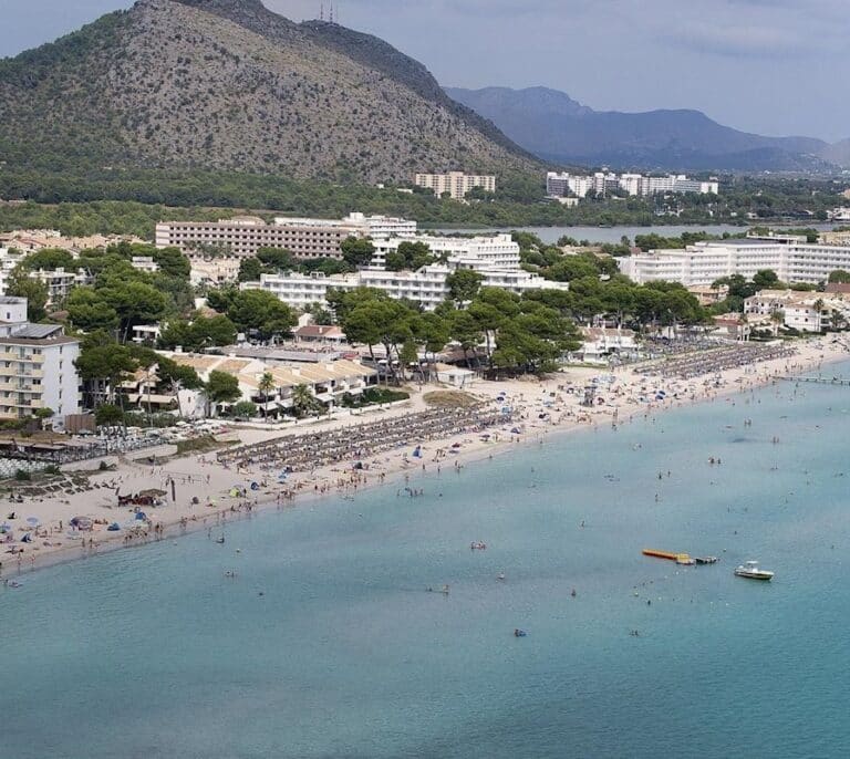 Las 10 playas más populares y seguras para este verano