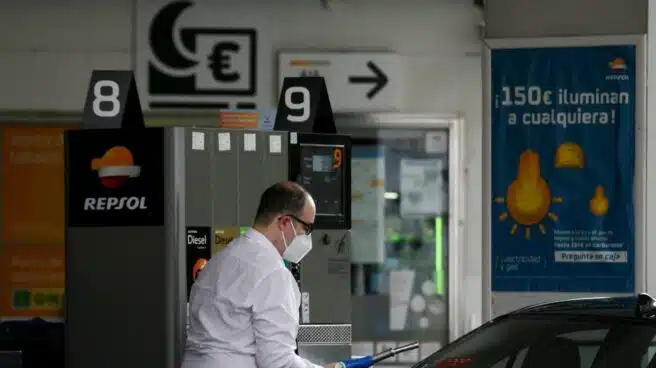 España pierde gasolineras por primera vez en 15 años:“Hay demasiadas. No caben más”