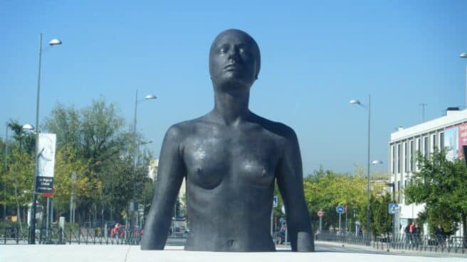 mujer-coslada-