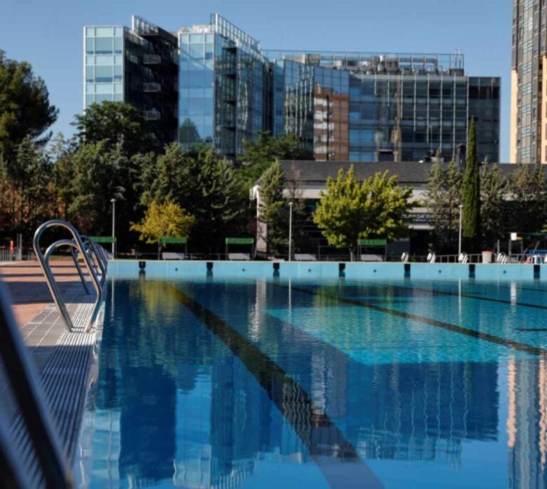 La piscina post covid: baños cronometrados y parcelas privadas