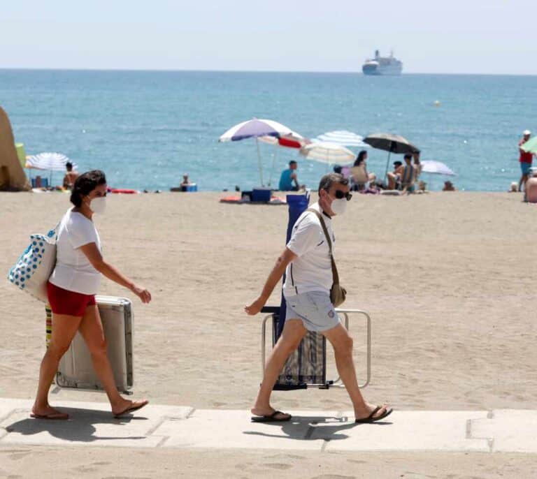 El turismo avisa de una “emergencia nacional” por el impacto de los vetos europeos