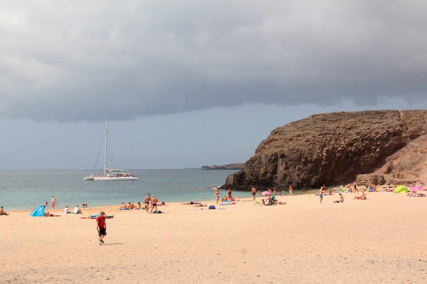 Un hombre da positivo en Lanzarote tras volar desde México y pasar por Barajas