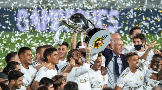 Telefónica tendrá que compartir con sus rivales fútbol, cine y series otros tres años