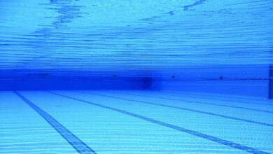 Muere un hombre de 50 años en Alicante tras lanzarse a una piscina con poca agua