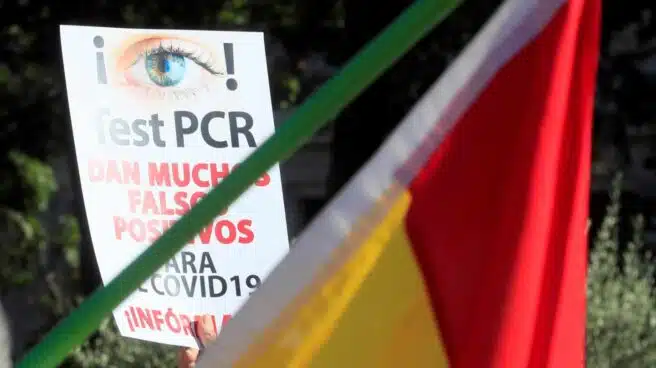 El Colegio de Médicos coruñés denunciará a los colegiados "negacionistas"
