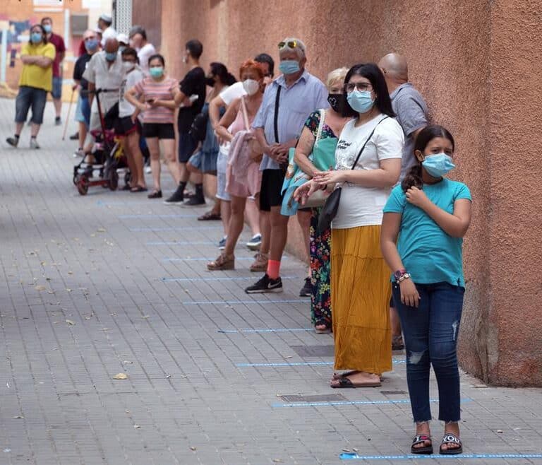 Cataluña registra un descenso de los contagios: 548 positivos en las últimas 24 horas