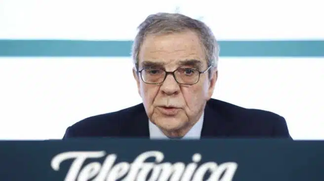 El ex presidente de Telefónica, César Alierta, ha salido del coma