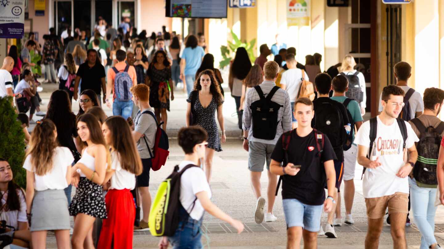 Estudiantes en la Universidad Pablo de Olavide.