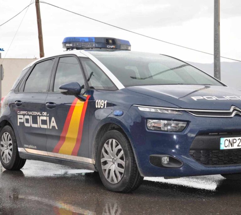 Detenido un hombre en Gijón tras amenazar con un cuchillo a otro por recriminar que no llevase mascarilla