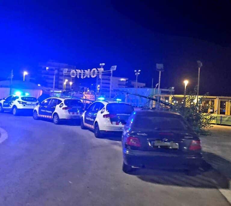 Detienen a dos jóvenes de 23 años por violar a una mujer en Salou (Tarragona)