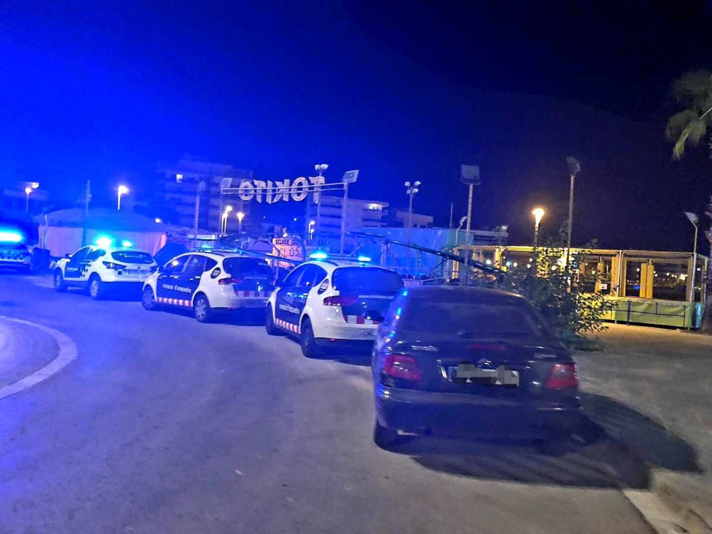 Detienen a dos jóvenes de 23 años por violar a una mujer en Salou (Tarragona)