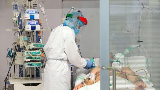 2020081493369777808d9605a9e06bd2699aa1ab hospitalizado por COVID-19