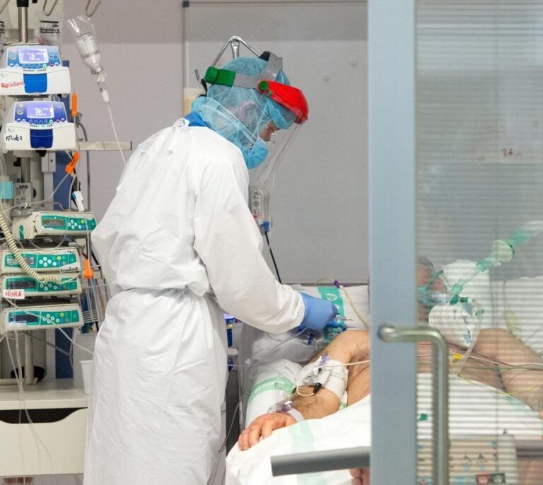 Tener alto el azúcar en sangre eleva hasta más del doble la mortalidad por Covid