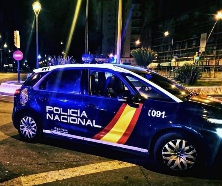 Detenido un hombre por agredir, escupir e insultar a su pareja y abusar sexualmente de una hija de ella