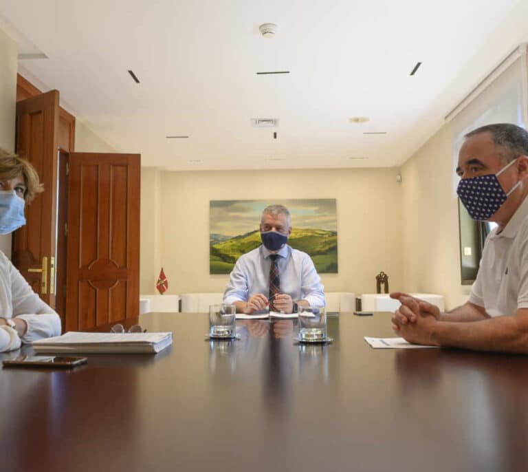 La consejera vasca de Salud advierte: "La segunda ola ya está aquí, 'jugamos con fuego'"
