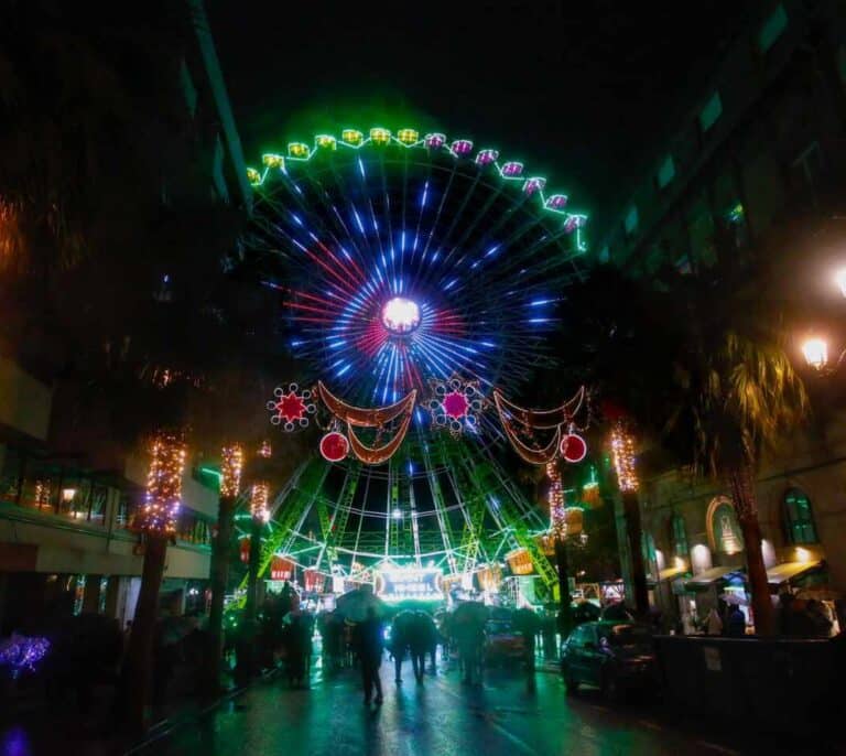 El Ayuntamiento de Vigo inicia hoy la instalación de "las mejores luces de Navidad del mundo"