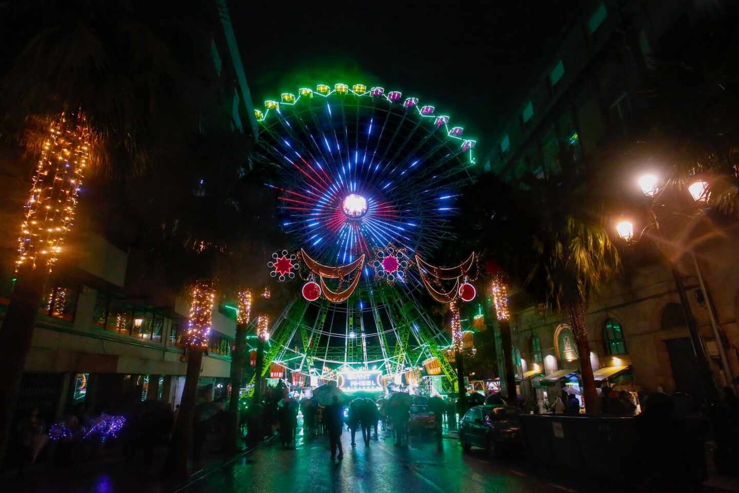 El Ayuntamiento de Vigo inicia hoy la instalación de "las mejores luces de Navidad del mundo"