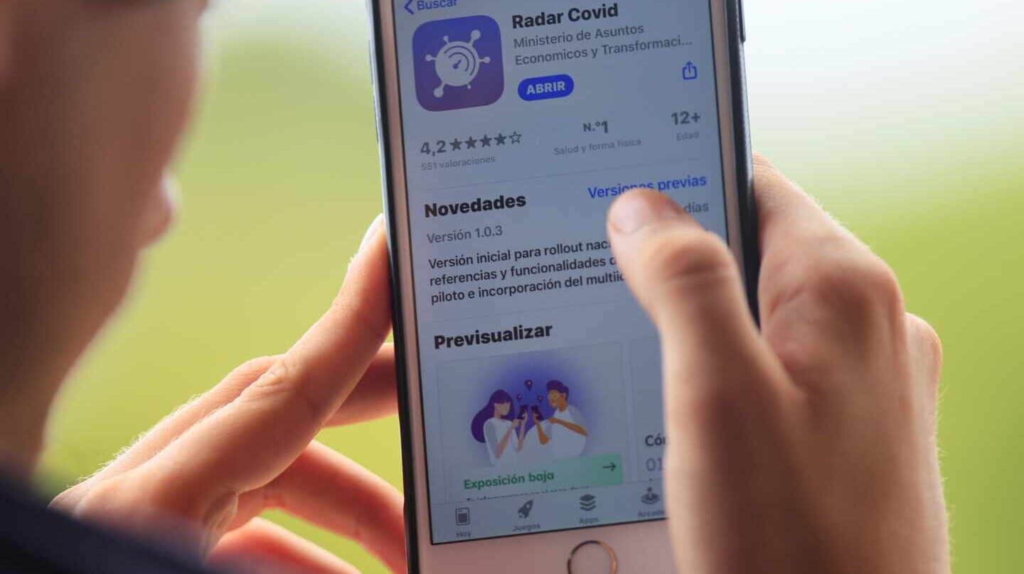 Las sombras de Radar Covid, la 'app' con la que Sanidad pretende aplacar los brotes