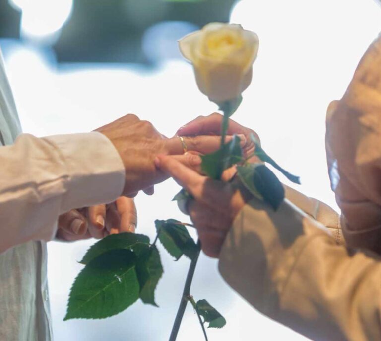 Alerta en Murcia tras el positivo del novio en una boda con 200 invitados