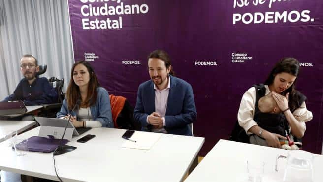 Sectores críticos de Podemos se plantean enfrentarse a la cúpula en los tribunales