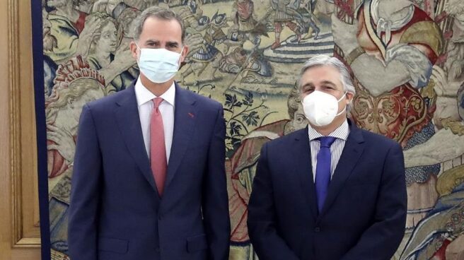 Felipe VI y Francisco Bustillo, ministro de Relaciones Exteriores de Uruguay