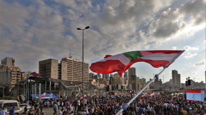 Líbano puerto homenaje víctimas