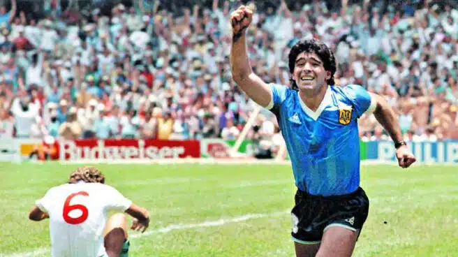 De Messi a Nadal, el mundo conmocionado tras la muerte de Maradona