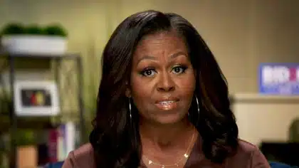 Michelle Obama apela a votar por Biden "como si la vida fuera en ello"