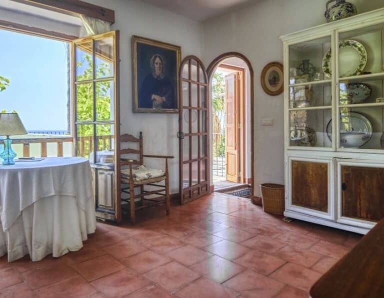 La casa en la que veraneaba Lorca: un refugio de 3 millones en el corazón de Nerja