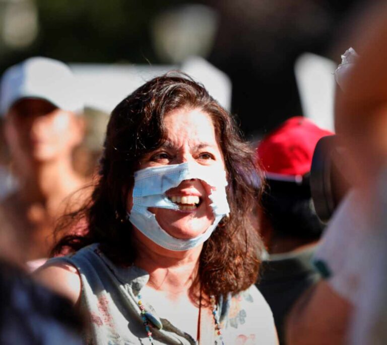 Los médicos pidieron al Gobierno el 14 de agosto que prohibiese la marcha de Colón