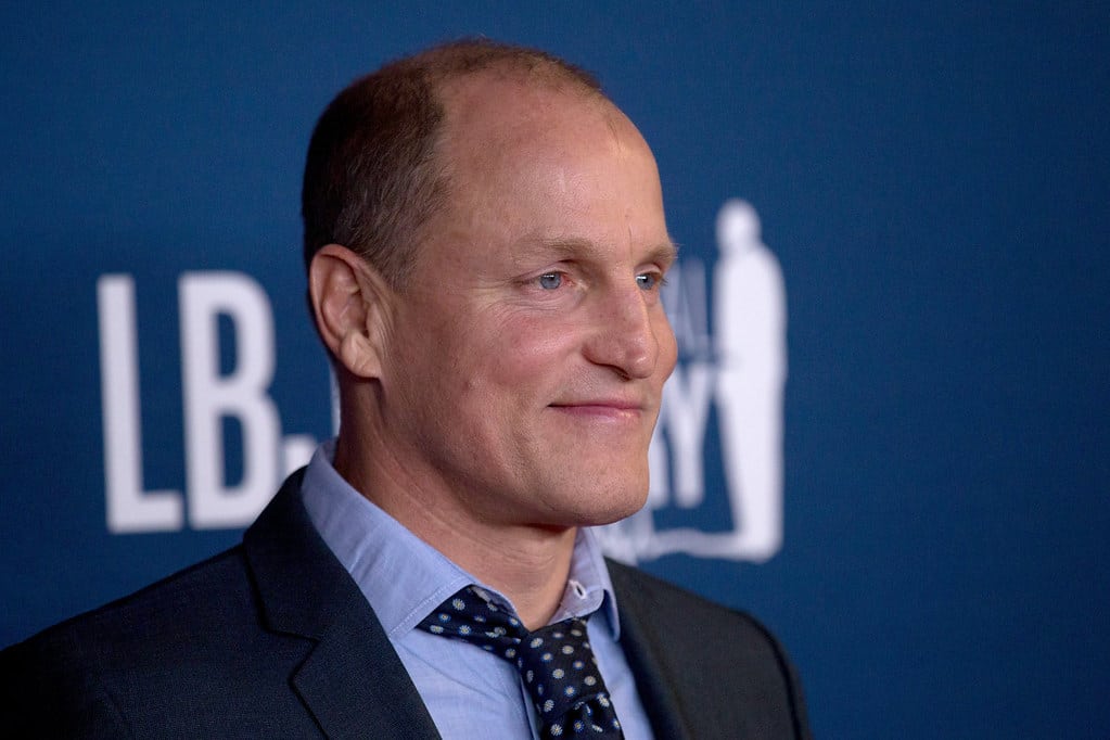 El actor Woody Harrelson sonriendo en un photocall