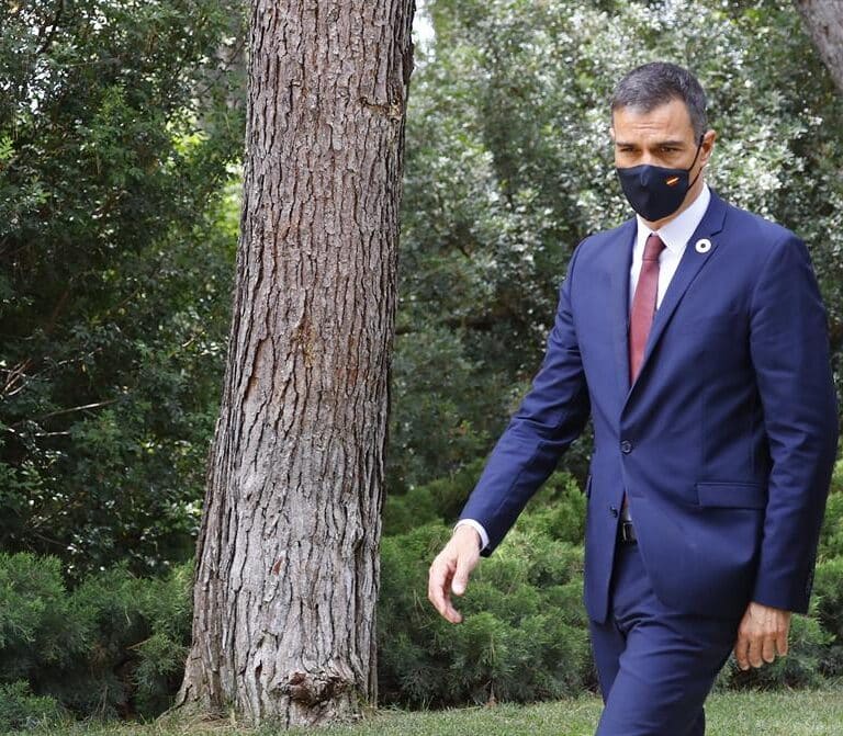 Sánchez se queda solo: alcaldes socialistas se levantan también contra el decreto de Hacienda