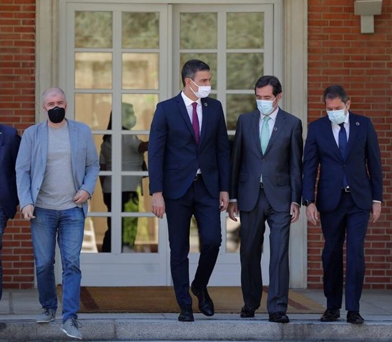 El Gobierno propone dejar fuera de la prórroga de los ERTE a todo el comercio y hostelería
