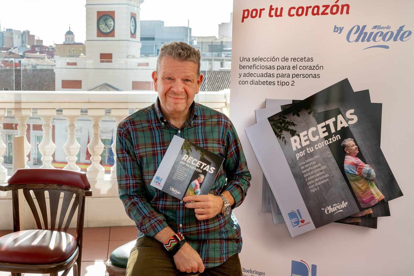 Cierra el restaurante de Chicote en la Puerta del Sol tras detectar un positivo en su plantilla