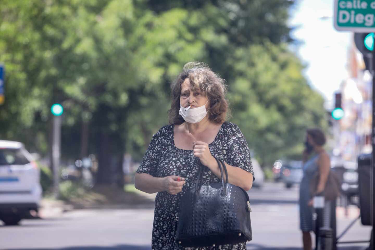 El TSJM tumba el auto del juez que anuló la prohibición de fumar sin distancia