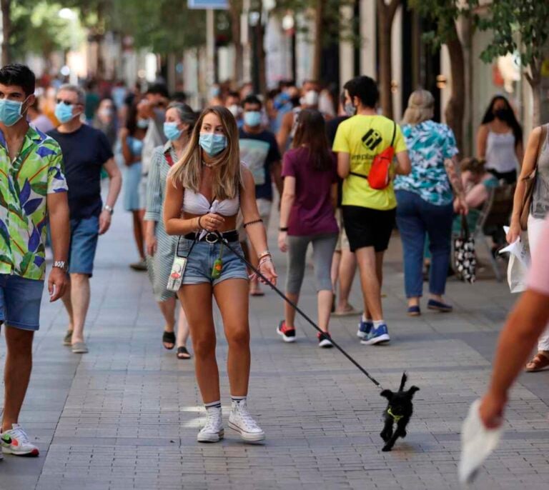 Andalucía eleva a 71 los brotes de Covid-19 y notifica un total de 856 contagios