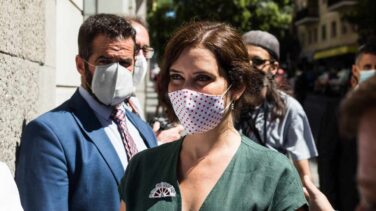 Ayuso afirma que la "dejación de funciones" de Sánchez "expande la pandemia"