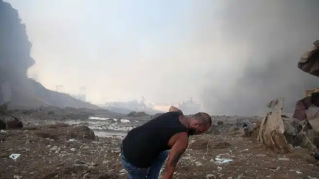 Líbano, el Estado en crisis que camina sobre los escombros de Beirut