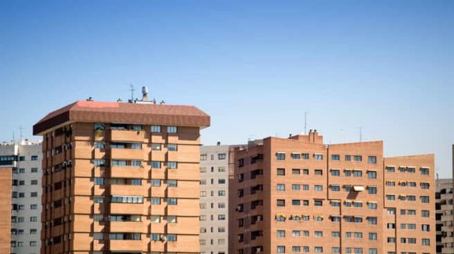 Bloque de vecinos, que se beneficiarán de la nueva tarifa de gas Bloque de pisos