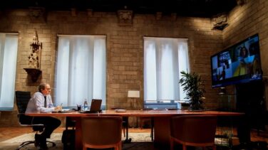 Cataluña prohíbe las reuniones de más de 10 personas y anuncia tests en los colegios