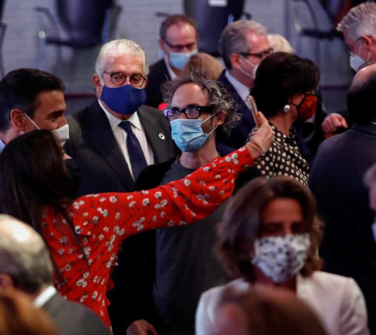 Sánchez, Botín, Rhodes y el piano de hojaldre