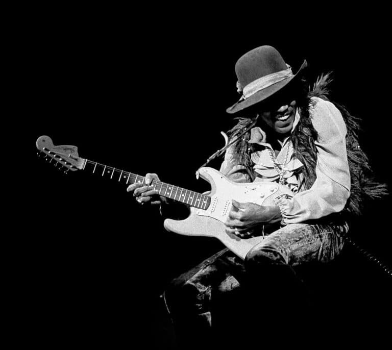 50 años sin Hendrix, el músico que indignó por ser negro y encandiló a los Beatles