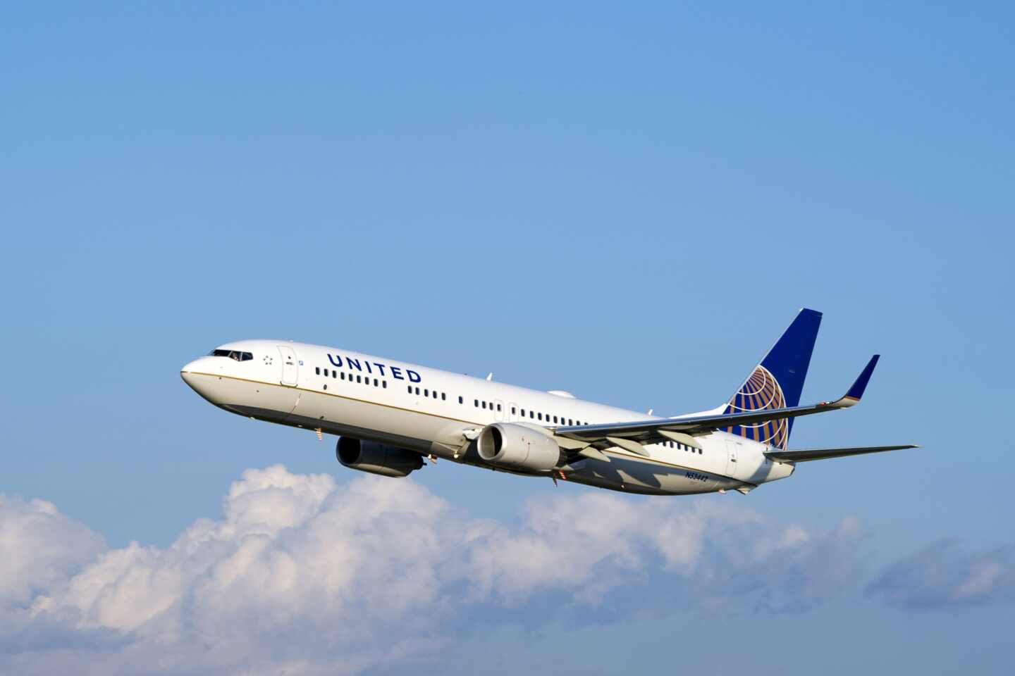 United Airlines despedirá a más de 16.300 empleados en octubre por la caída de viajes