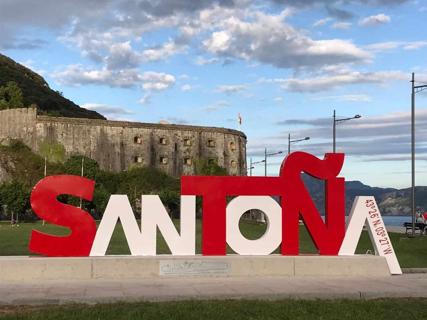 Cantabria establece un cordón sanitario en Santoña ante el aumento de casos Covid