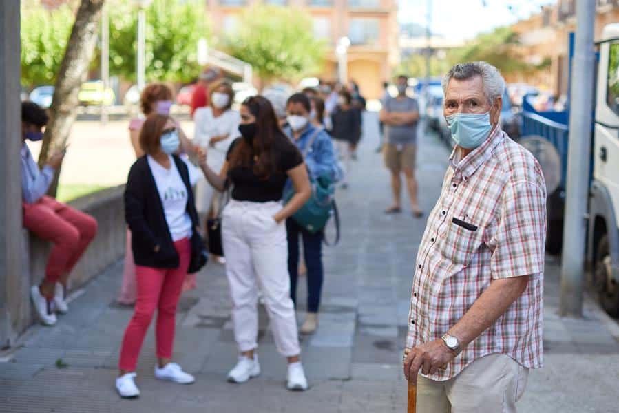 Cataluña triplica los contagios en un día: 1.328 casos y 14 fallecidos más