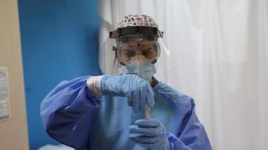 Sanidad registra 8.581 nuevos contagios y 42 muertes más en 24 horas