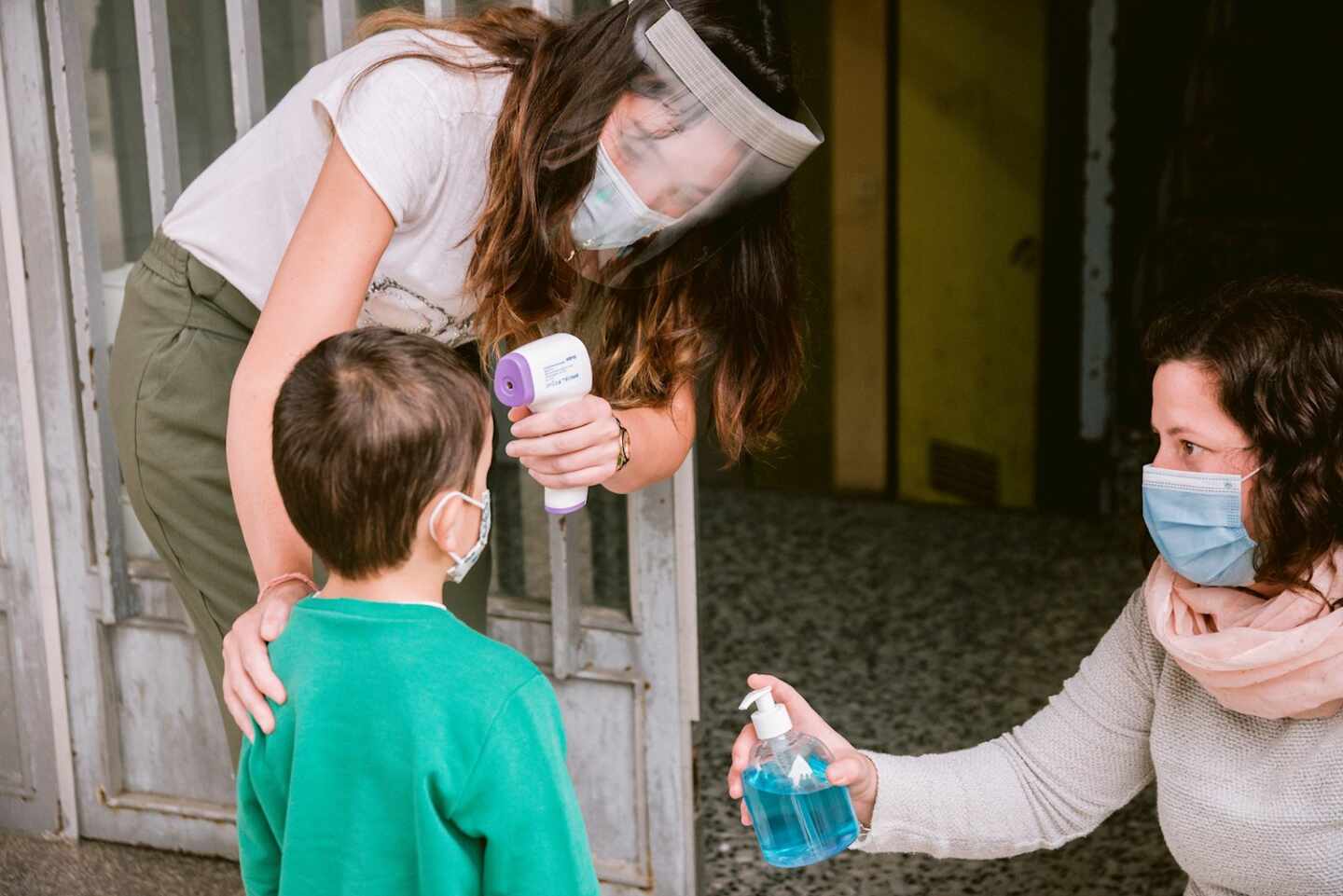 Ni cerebral ni ocular, el termómetro de pistola no hará ningún daño a tu hijo